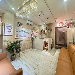 Toi's Travel Hostel